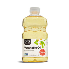 365 by Whole Foods Market vegetable oil bottle ready for baking and frying.