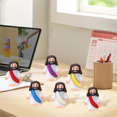 AKFAHOIF Jesus figures table decor showing thumb-sized charm for kids playtime
