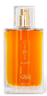 Al-Rehab Choco Musk bottle close-up highlighting gourmand chocolate notes for fragrance lovers.