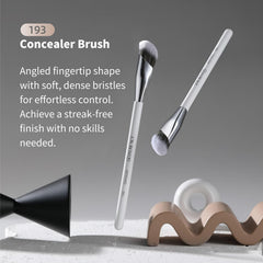 ALBEAUT Concealer Brush dense bristles for controlled coverage.