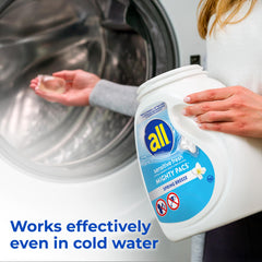 All dye-free formula graphic communicates clarity and gentleness for delicate fabrics.