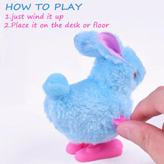Audaisyly Fluffy wind-up chick toy helps toddlers explore motion and cause-and-effect.