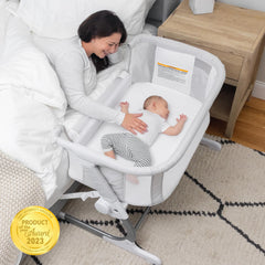 Baby Delight Beside Me Dreamer Bassinet side-panel unzip enables easy nursing at your bedside.
