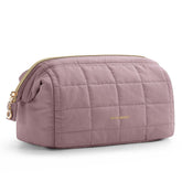 BAGSMART makeup bag wide opening for quick access to cosmetics.