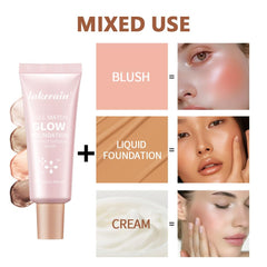 Bangfeng Glotion mixed with foundation for radiant, skin-like finish.