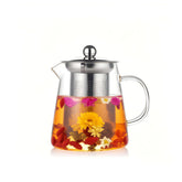BanYakong glass teapot with eagle-beak pour for smooth, precise pours.