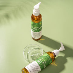 Benatu Aloe Vera Gel texture closeup highlights natural, non-greasy absorption.