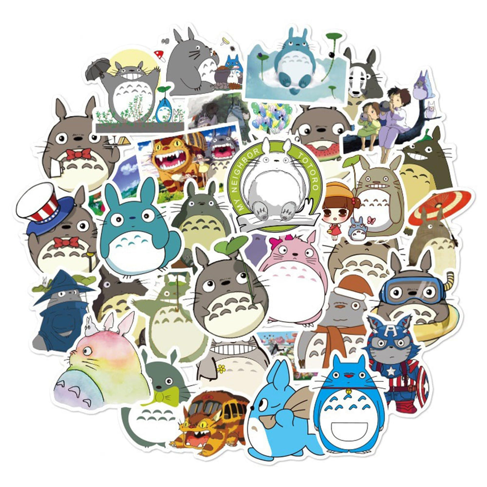 BERFLYTER Totoro stickers on a water bottle add durable color and personality.