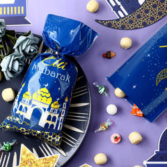 Blulu Ramadan theme stars and moon design enhances gift presentation.