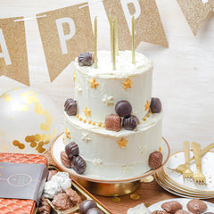 BONNIE AND POP pretzel clouds and sweet treats ideal for gifting.