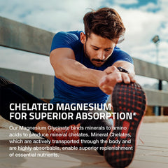 Pouring Bronson Glycinate capsules for daily use supports easy incorporation.