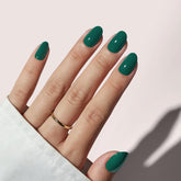 BTArtbox dark green short oval press-on nails for natural-looking wear.
