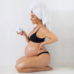 Bumpology Bump Butter oils blend image emphasizing nourishing oils