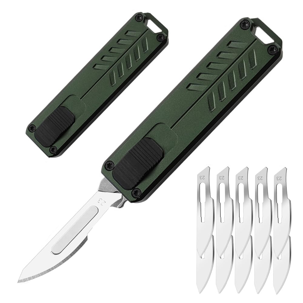 Caressolove Automatic Knife closed with clip for easy daily carry.