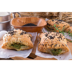 Çerez Pazarı nigella seeds on shelf ideal for quick kitchen spice upgrades.