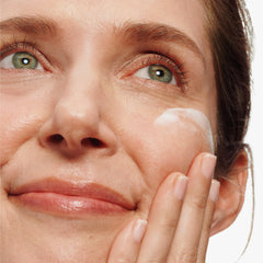 Clinique Turnaround Overnight Moisturizer swirl on hand reveals creamy texture