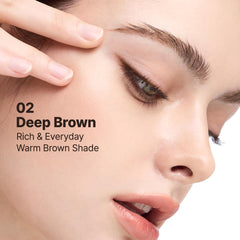 CLIO Extreme Gelpresso pencil waterproof formula resists sweat and humidity all day.