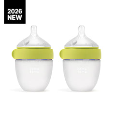Comotomo Gen 2 true slow-flow nipple close-up for smoother newborn pacing