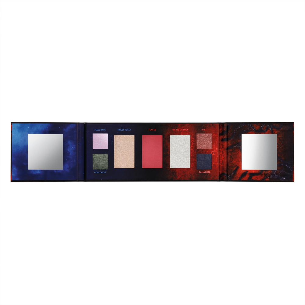 CoverGirl The Crawl palette gatefold opening for easy access to dramatic looks.
