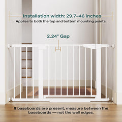 Cumbor baby gate closed with double-lock for child security