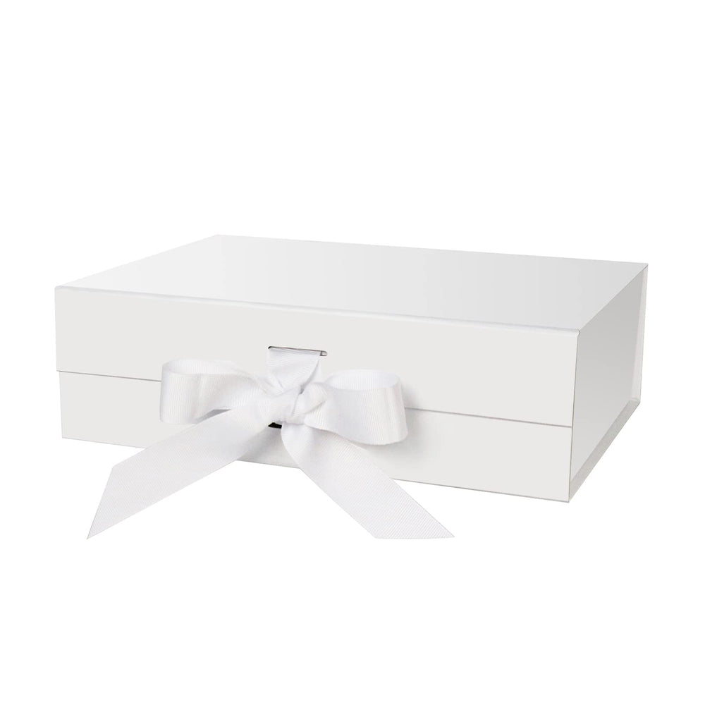 DaiJoob gift box with lid and ribbon for elegant gift presentation.