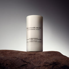 Donna Karan Cashmere Mist mid-note Jasmine offers a fresh, confident vibe