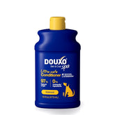 Douxo Skin & Coat SPA conditioner bottle showing detangling and hydration