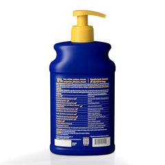 Douxo shampoo lathering through a dog's coat to deliver hydration.