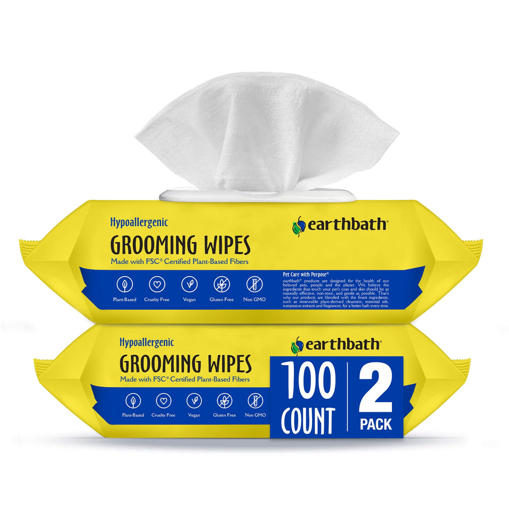 Earthbath hypoallergenic wipes cleansing paws, fragrance-free and gentle for sensitive dogs.