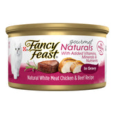 Fancy Feast Gourmet Naturals poulet blanc et boeuf en sauce onctueuse, appétit élevé pour chat adulte.
