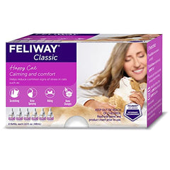 FELIWAY Classic refill used with a diffuser to create a soothing environment.