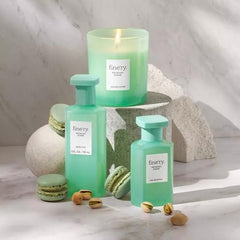 Fine'ry Pistachio Please pump dispenses smoothly for effortless application.