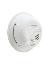 First Alert CO5120BN hardwired detector with plug-in power connector for easy setup.