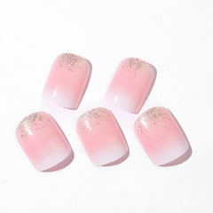 Foccna short pink press-on nails swatch demonstrates comfortable wear and simple fit at home.
