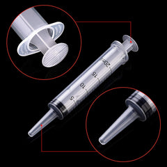 Frienda measuring syringe ideal for accurate dispensing of fluids