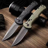 Futsuak 9070 blade close-up showing D2 steel durability for tough tasks.