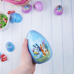 Galerie Bluey jumbo egg features character candy for Bluey fans