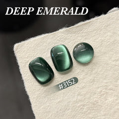 GAOY Cat Eye Magnet demonstrates pattern formation before curing for personalized nail art at home.