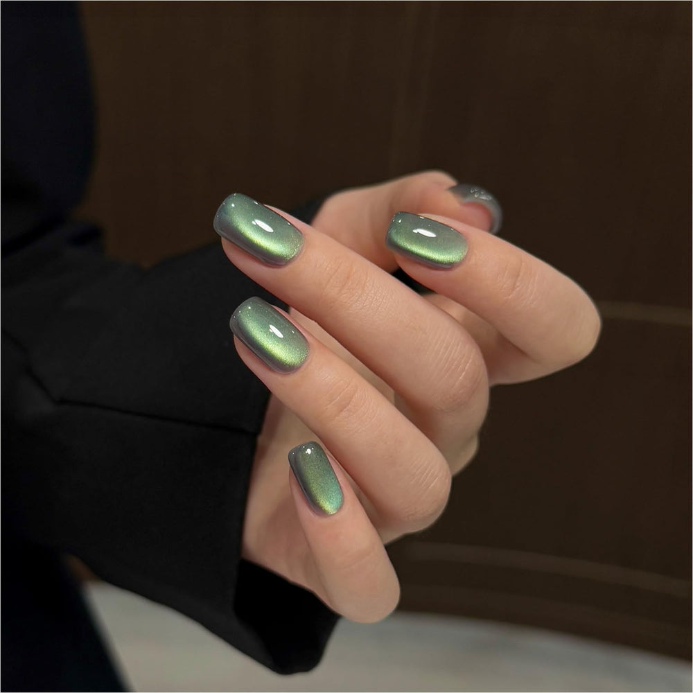 GAOY Green Cat Eye magnet pattern creates adjustable nail art at home