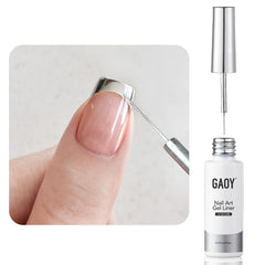 GAOY metallic-silver-gel-liner with mirror-finish for striking nails.