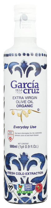 García DE LA cruz 1872 olive oil bottle close-up highlighting organic quality for everyday cooking.