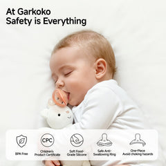 Garkoko pacifier breast-like shape supports natural soothing.