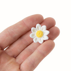 Global Sugar Art small white-yellow daisy cake topper, ready to decorate cupcakes
