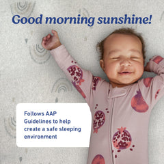 Graco Kaden Pack 'n Play On The Go transport-compact-fold keeps luggage manageable on trips.