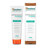Himalaya Botanique anticavity toothpaste tube with mint formula for fresh breath.