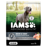 IAMS Advanced Health Skin & Coat kibble in a bowl supports healthy skin and a shiny coat.