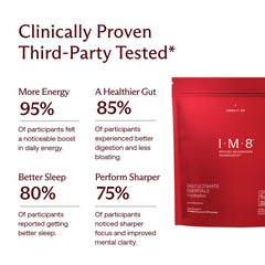 IM8 Daily Ultimate Essentials scoop shows a level 12 g serving for precise dosing.