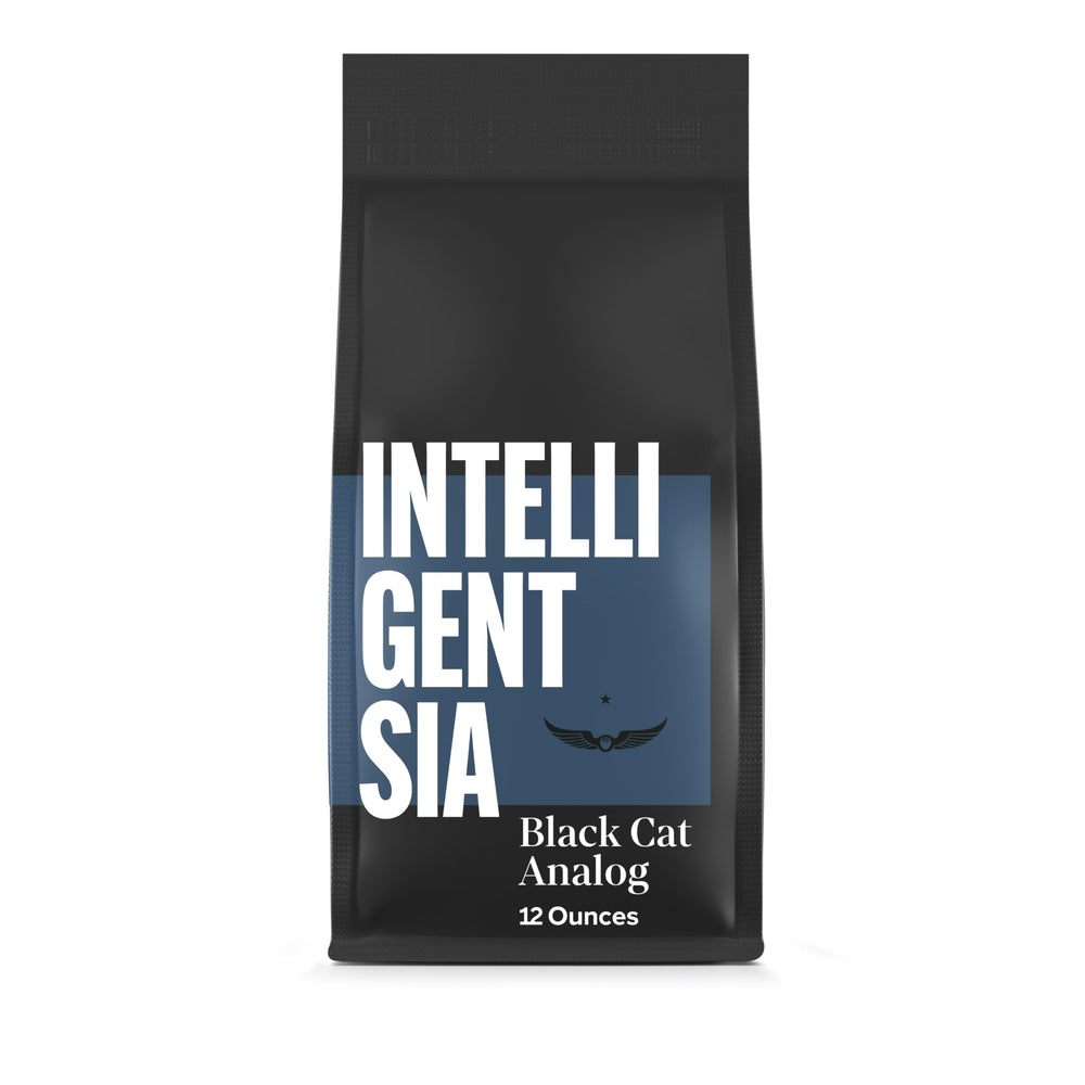 Intelligentsia Black Cat Analog espresso bag with bold aroma for smooth espressos.