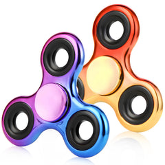Jawhock fidget spinner 2-pack in hand, focused, ready for use