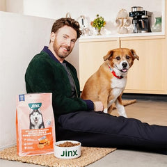 Front label of Jinx Kibble Sauce highlights natural ingredients